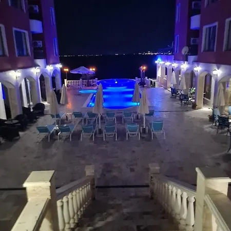 Apartment 5 Stars In Rich Complex